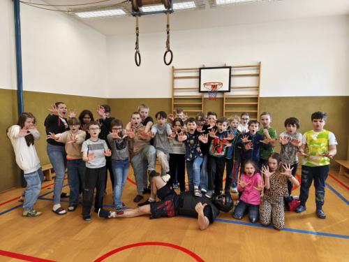 Sebeobrana s Rebels gym.